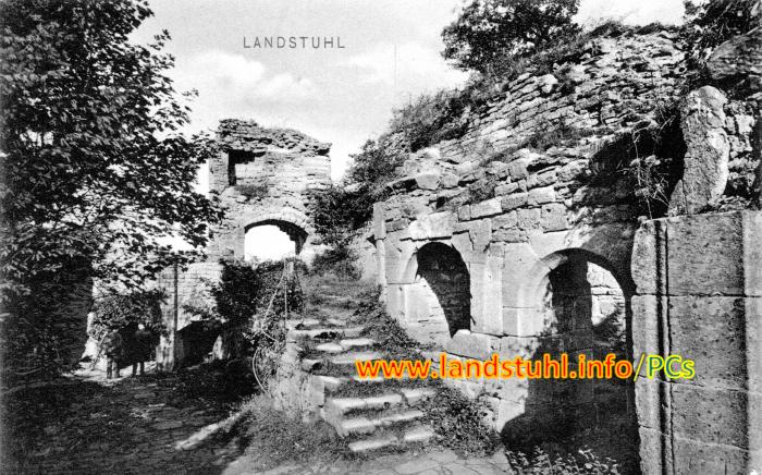 In der Burg...