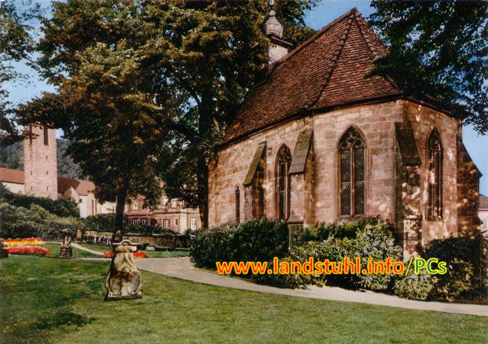 Alte Kapelle mit Ehrenfriedhof und Heilig-Geist Kirche