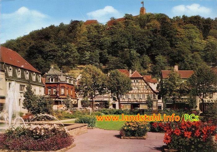 Marktplatz mit Burgruine Sickingen