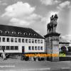Post mit Kriegerdenkmal
