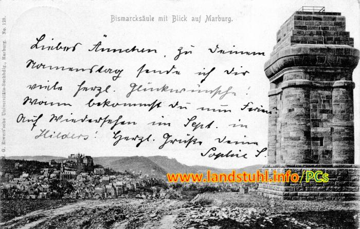 Bismarcksäule mit Blick auf Marburg