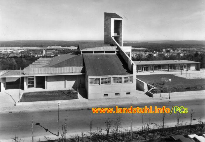 Kaiserslautern - Stadtteil Bännjerück - Kirche Heilig Kreuz